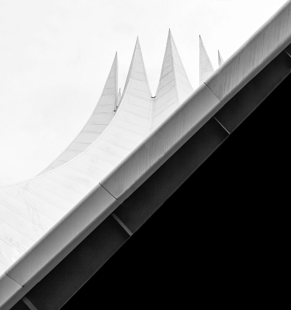 Black and white detail of the abtract crown of the modern concert hall Tempodrom in Berlin